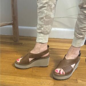 TIMBERLAND BROWN LEATHER COMFORT WEDGE PLATFORM SANDALS SIZE 7 NEW